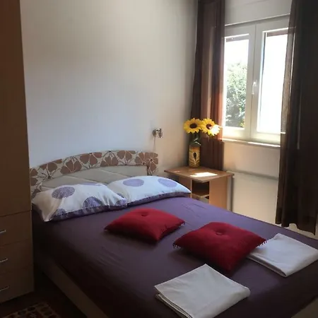Beautiful Centre Apartment Pula